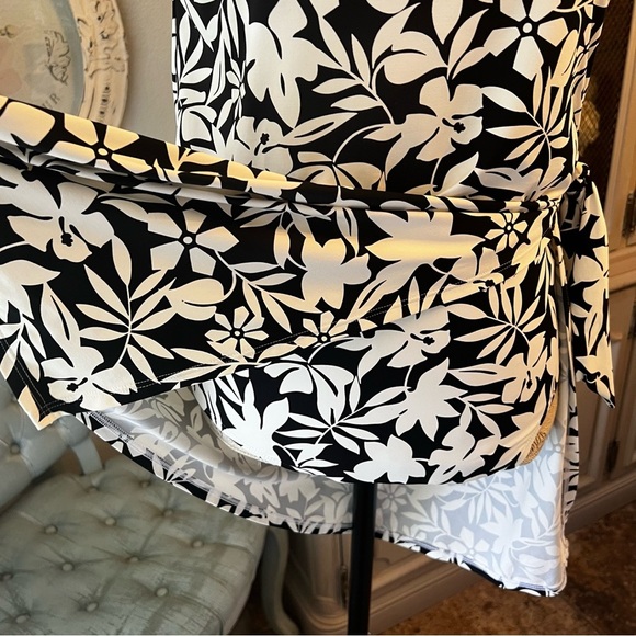 Lands' End Womens Chlorine Resistant Sweetheart Swim Dress Black Havana Floral - Picture 5 of 9